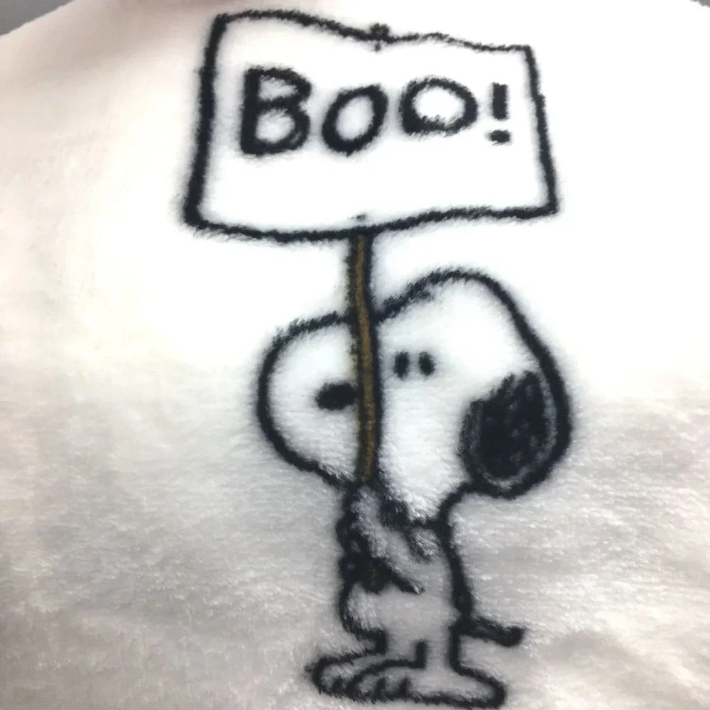 Peanuts Berkshire Halloween Throw Blanket VelvetSoft Snoopy Woodstock Pumpkin